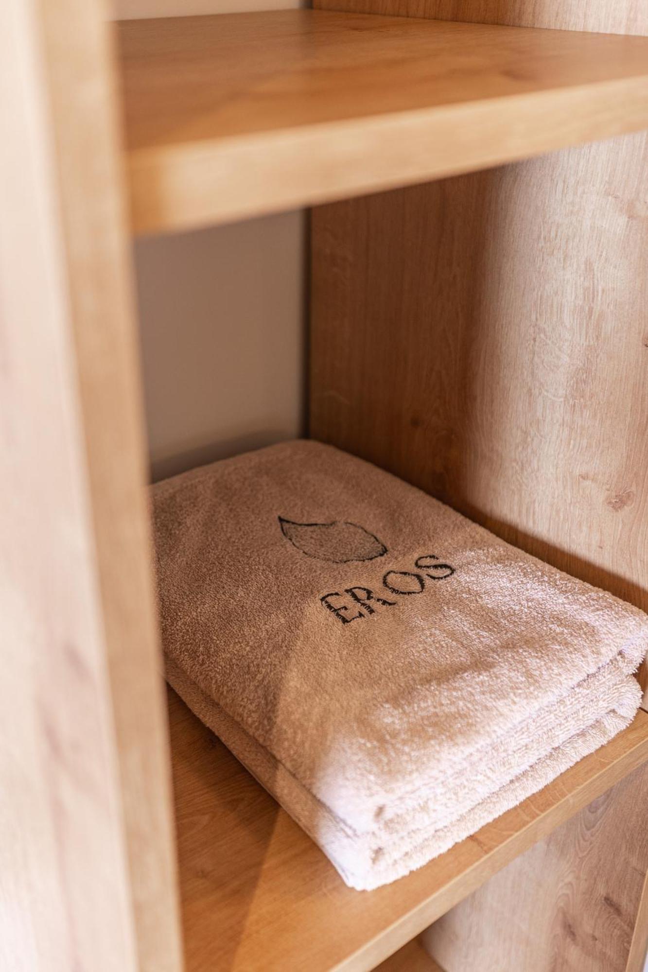 Eros Luxury Apartment